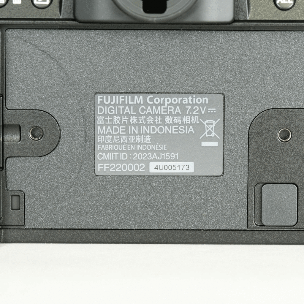 FUJIFILM X-S20 FUJIFILM X-S20