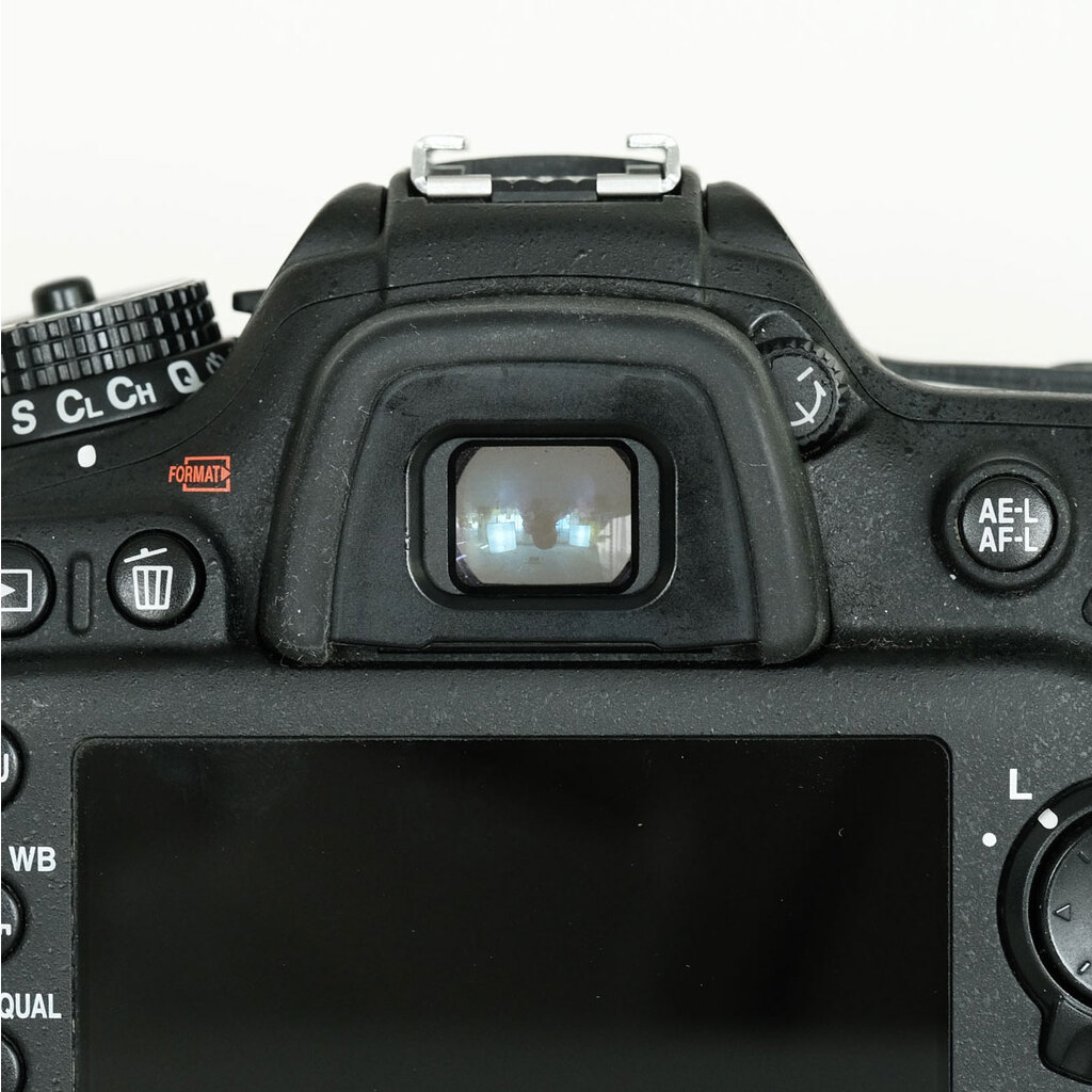 Nikon D7200 バッテリーパックキット Nikon D7200 バッテリーパックキット