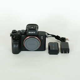 SONY α7 III(ILCE-7M3) SONY α7 III(ILCE-7M3)
