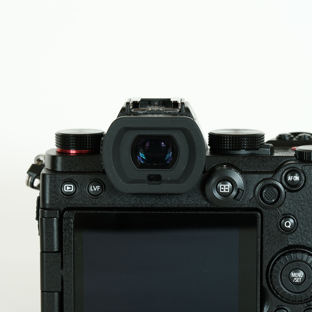 Panasonic LUMIX DC-S5の出品 | ONE SCENE（ワンシーン）