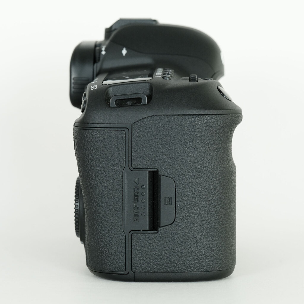 Canon EOS 5D Mark IV