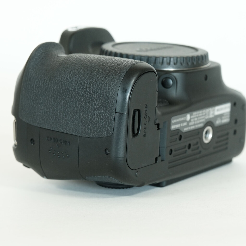 Canon EOS 80D Canon EOS 80D