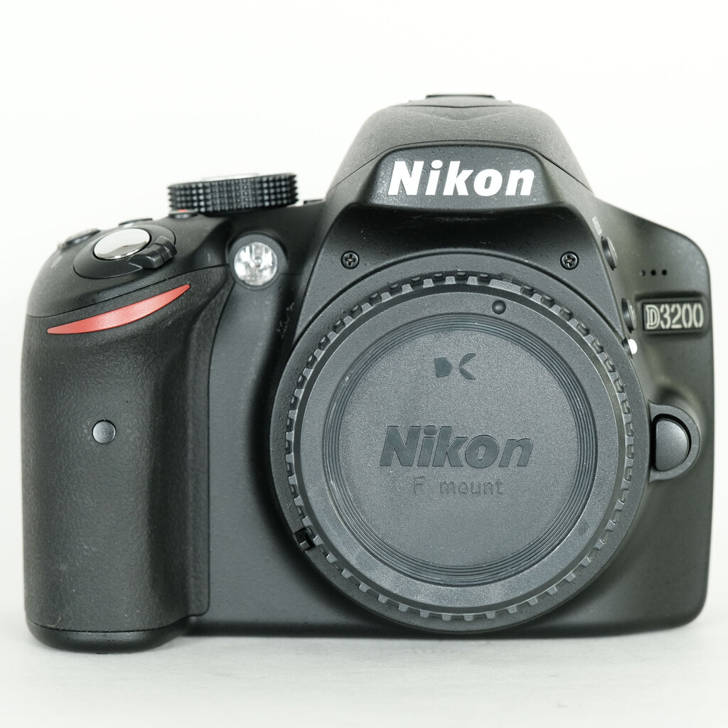 Nikon D3200 デジタル一眼レフカメラ 本体　ジャンク品 ニコン Nikon D3200 ダブルレンズキット デジタル 一眼レフ