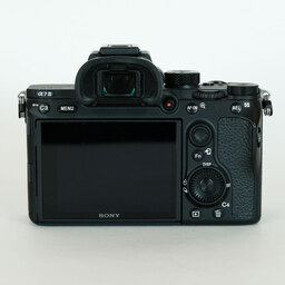 SONY α7 III(ILCE-7M3) SONY α7 III(ILCE-7M3)
