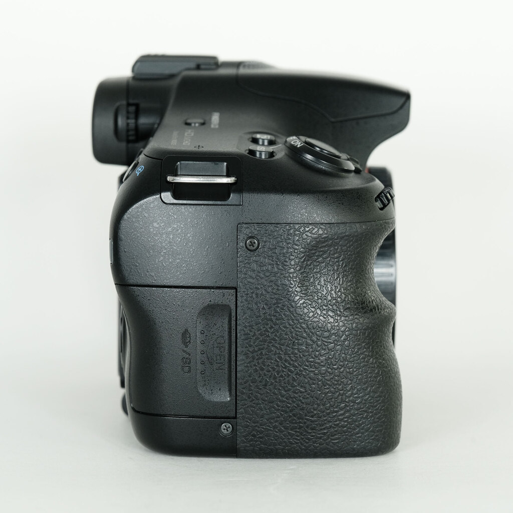 SONY α65 SONY α65