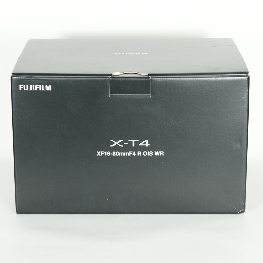 FUJIFILM X-T4 FUJIFILM X-T4