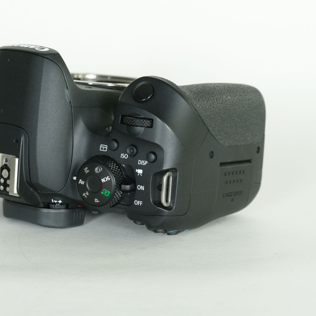 Canon EOS Kiss X10i Canon EOS Kiss X10i