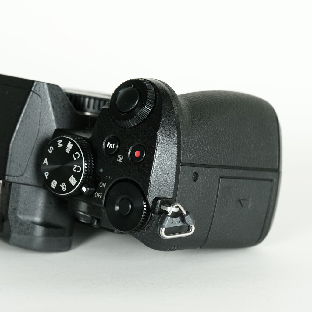 Panasonic LUMIX DMC-G8 Panasonic LUMIX DMC-G8