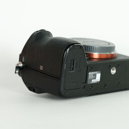 SONY α7 III(ILCE-7M3) SONY α7 III(ILCE-7M3)