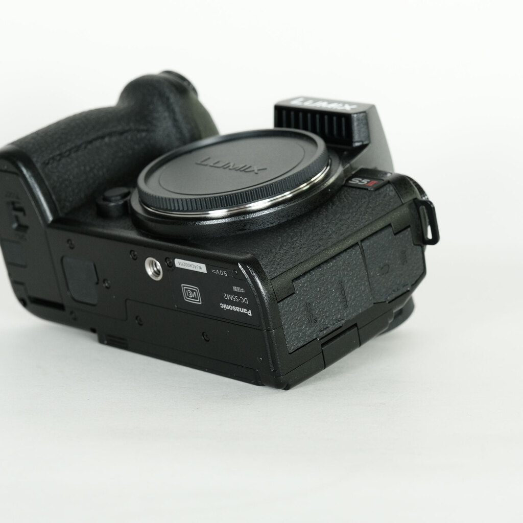 Panasonic LUMIX S5II DC-S5M2