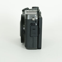 Canon EOS M6 Canon EOS M6