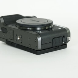 Canon EOS M6 Canon EOS M6