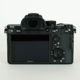 SONY α7 III(ILCE-7M3) SONY α7 III(ILCE-7M3)