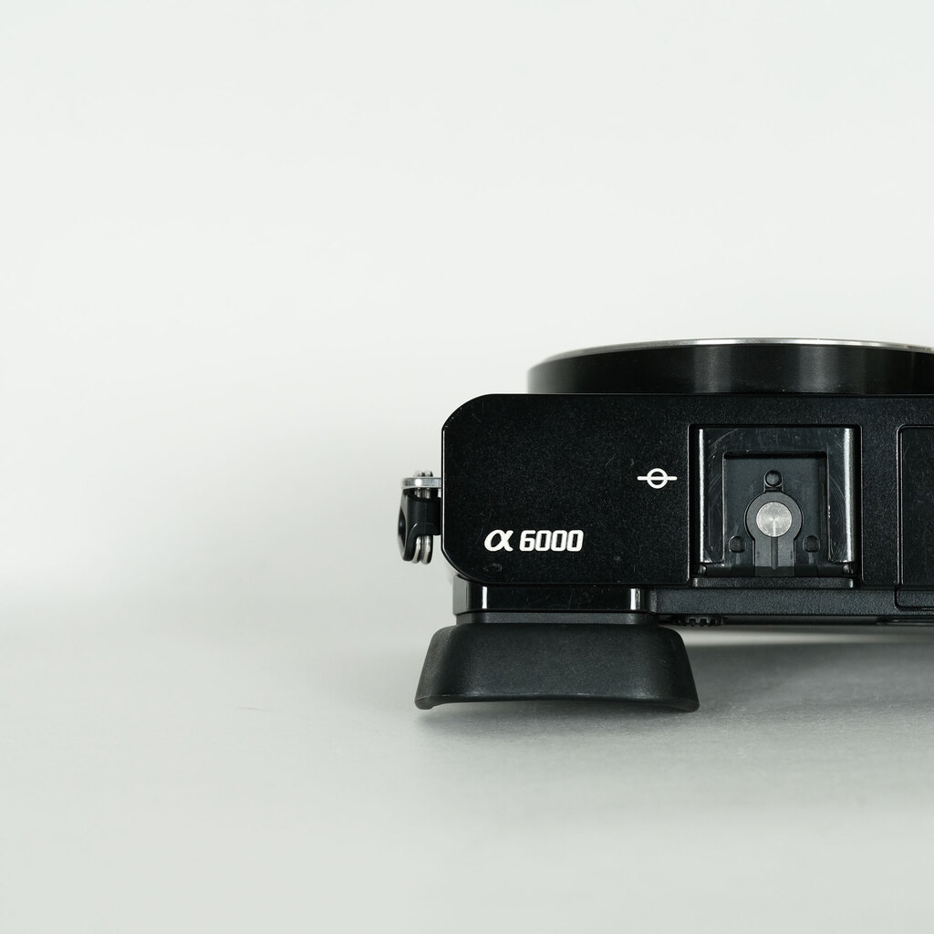 SONY α6000(ILCE-6000) SONY α6000(ILCE-6000)
