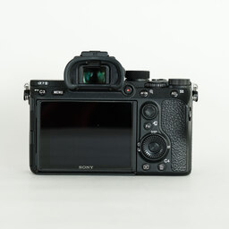 SONY α7 III(ILCE-7M3) SONY α7 III(ILCE-7M3)
