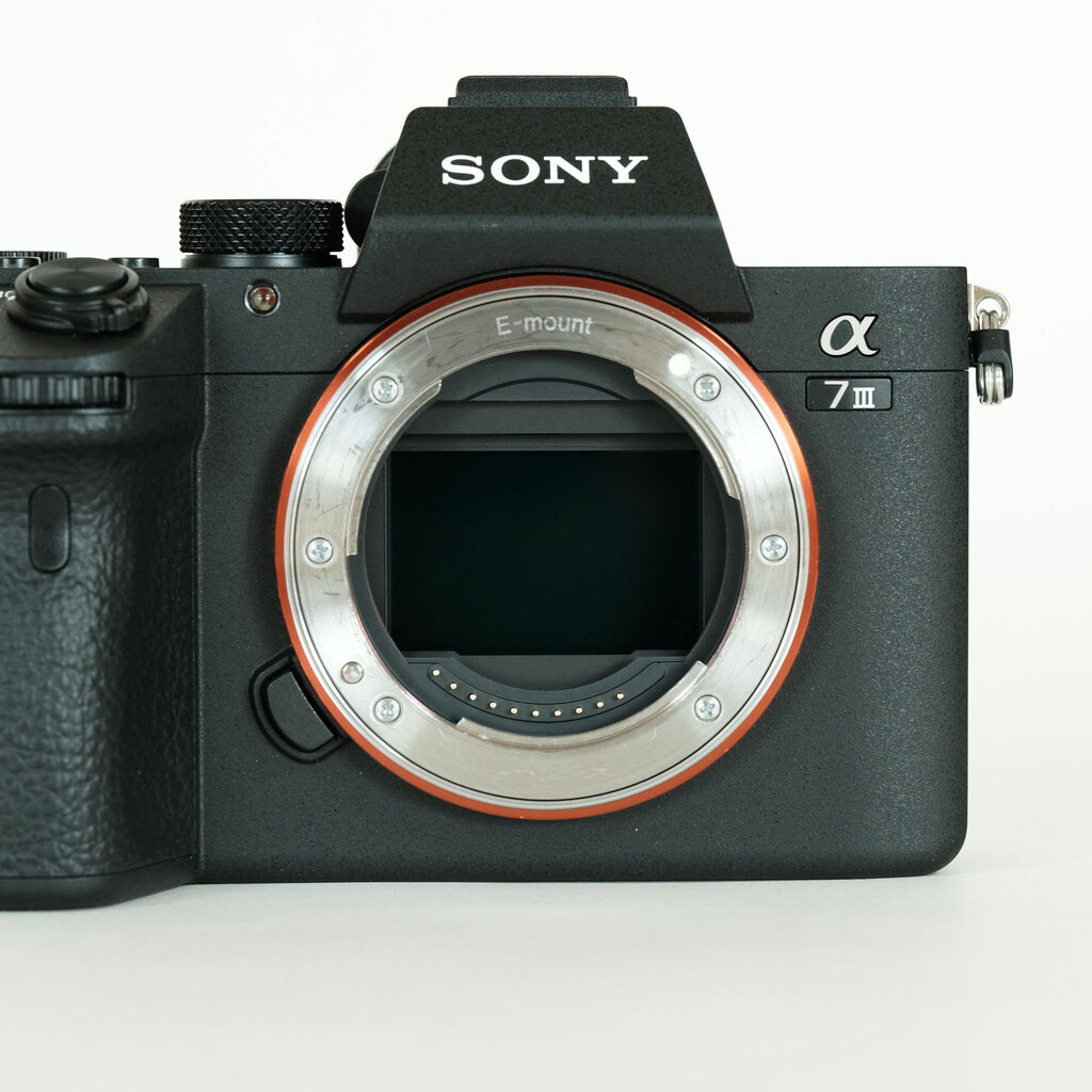 SONY α7 III(ILCE-7M3) SONY α7 III(ILCE-7M3)