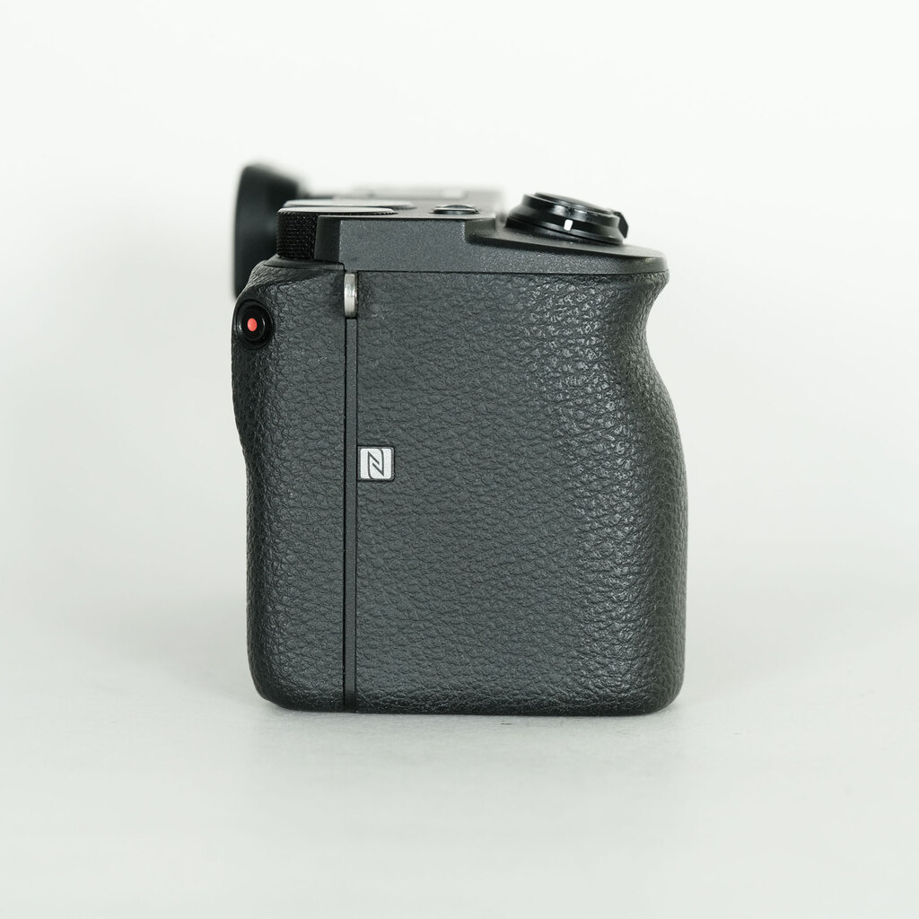 SONY α6600（ILCE-6600）の出品 | ONE SCENE（ワンシーン）