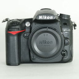 衝撃 値下げ 極上品 Ｓ数7870回 Ｄ7000 18-70 m 9/30迄 ニコン Nikon D7000 スーパーズームキット AF-S DX NIKKOR 18-300mm f