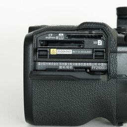 FUJIFILM X-H2 FUJIFILM X-H2