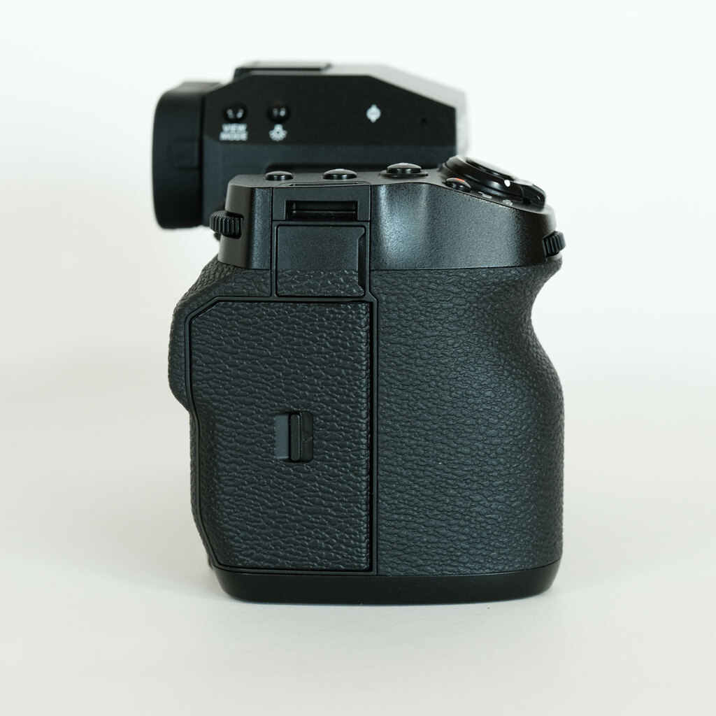FUJIFILM X-H2 FUJIFILM X-H2