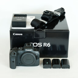 Canon EOS R6