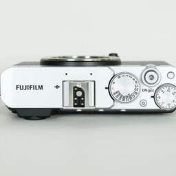 FUJIFILM X-E4 FUJIFILM X-E4