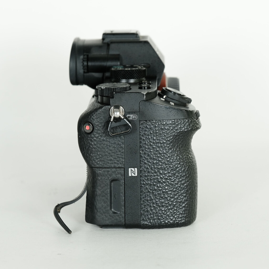 SONY α7 II(ILCE-7M2) SONY α7 II(ILCE-7M2)
