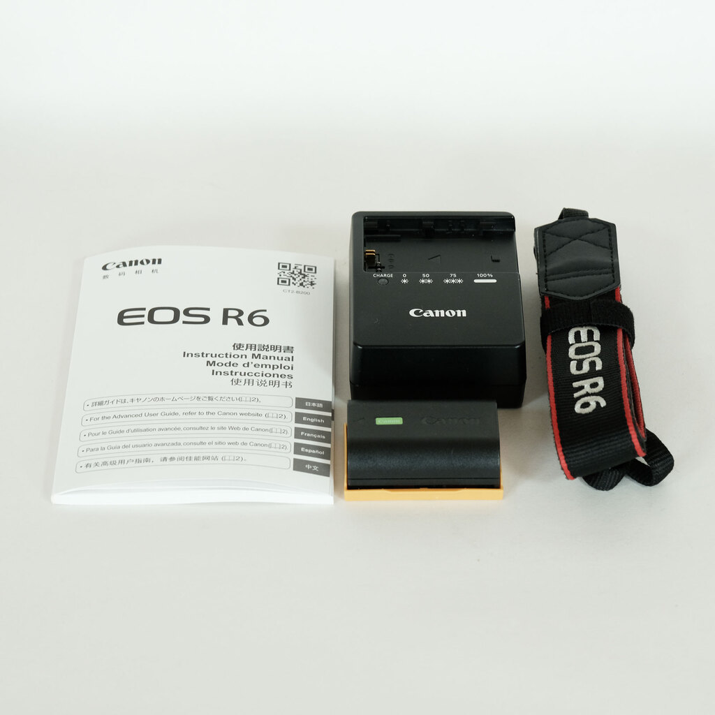 Canon EOS R6 Canon EOS R6