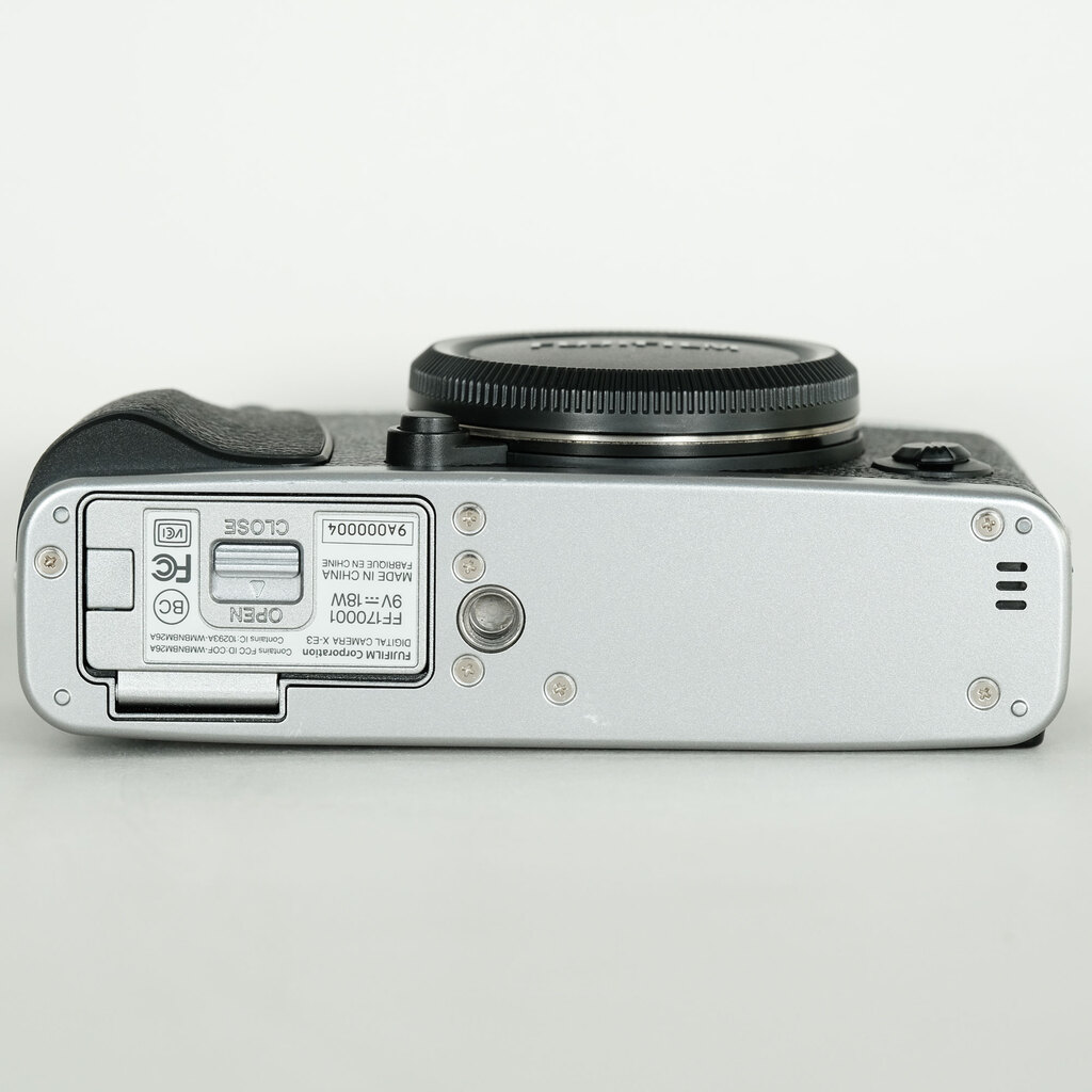 FUJIFILM X-E3 FUJIFILM X-E3