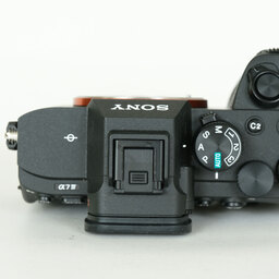 SONY α7 IV(ILCE-7M4) SONY α7 IV(ILCE-7M4)