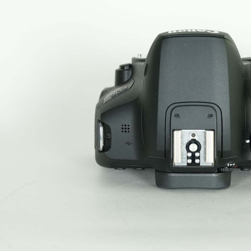 Canon EOS Kiss X10i Canon EOS Kiss X10i