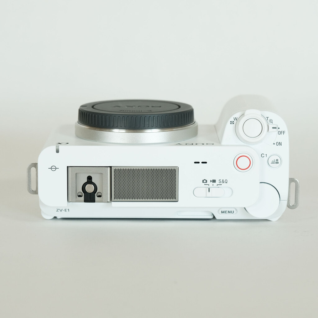 SONY VLOGCAM ZV-E1 SONY VLOGCAM ZV-E1