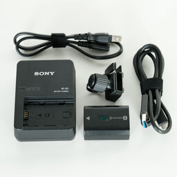 SONY α7RIV ボディ ILCE-7RM4A   【後期モデル 液晶下部にSONYロゴなし】 SONY α7RIV ボディ ILCE-7RM4A   【後期モデル 液晶下部にSONYロゴなし】