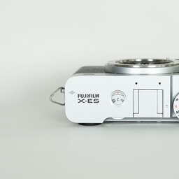 FUJIFILM X-E5
