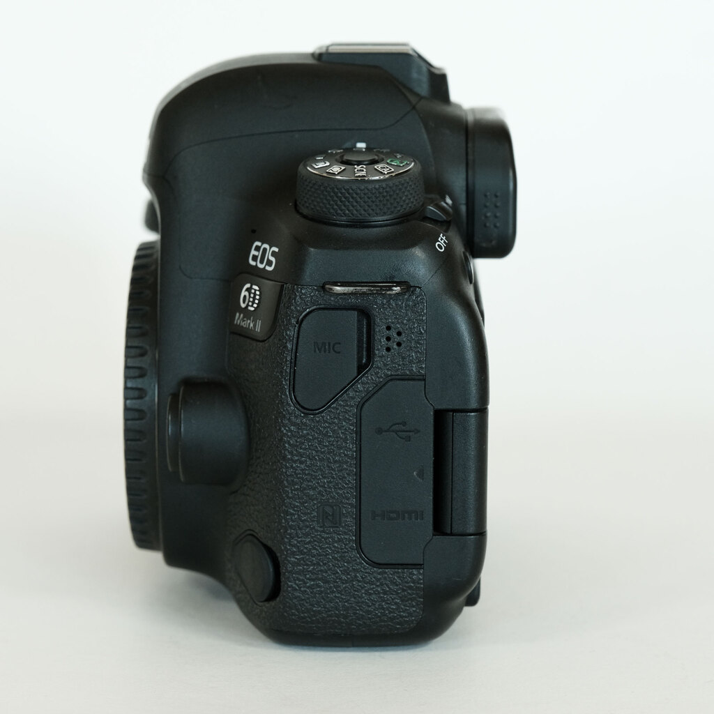 Canon EOS 6D Mark II Canon EOS 6D Mark II