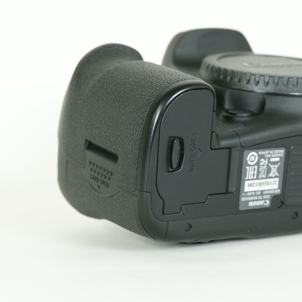 Canon EOS 7D Mark II Canon EOS 7D Mark II