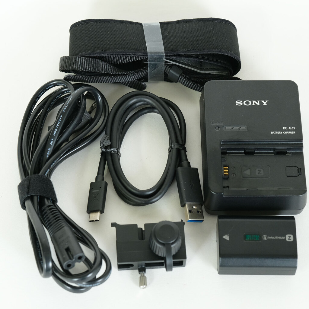 SONY α7RIII ボディ ILCE-7RM3A   【後期モデル 液晶下部にSONYロゴなし】