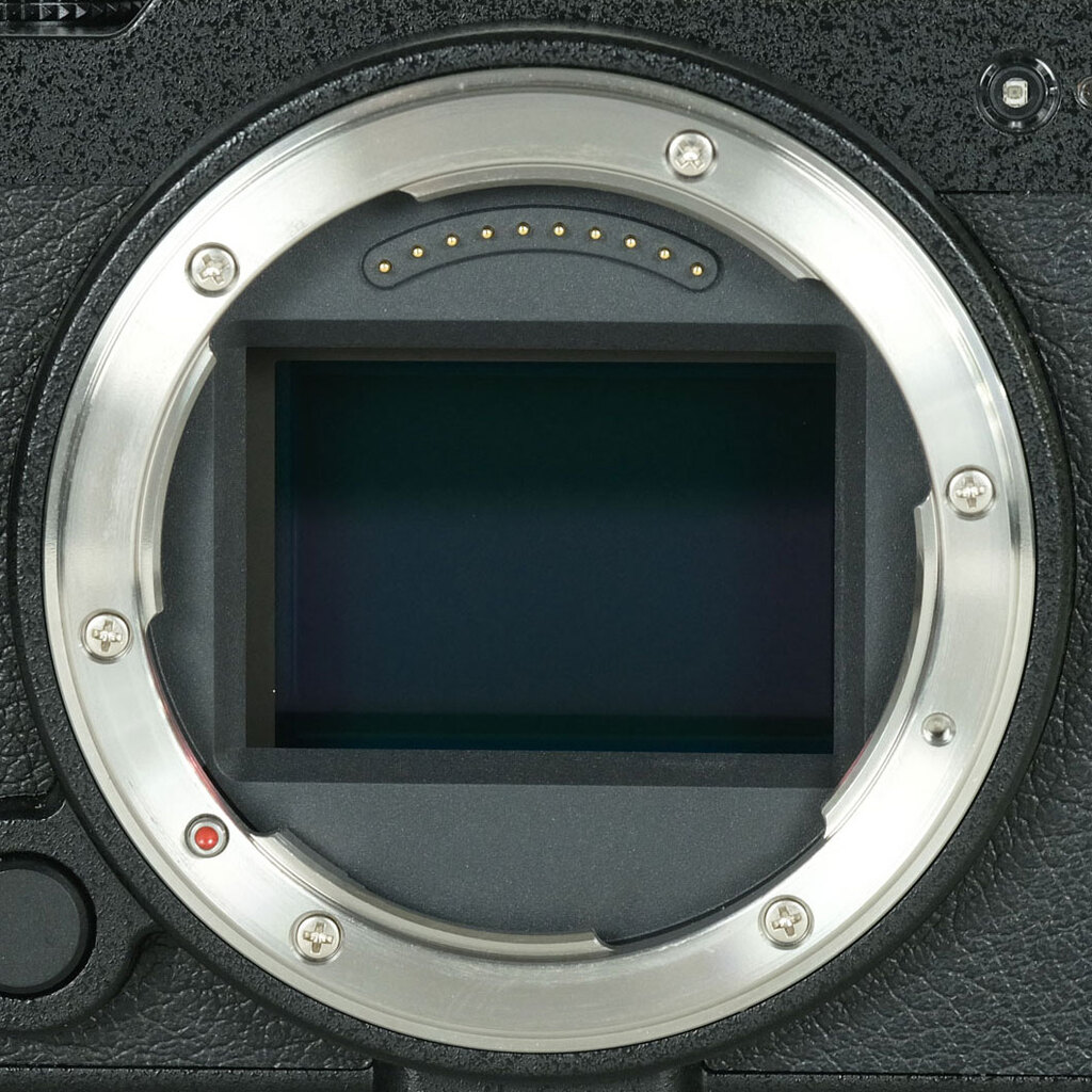 Panasonic LUMIX DC-S9 Panasonic LUMIX DC-S9