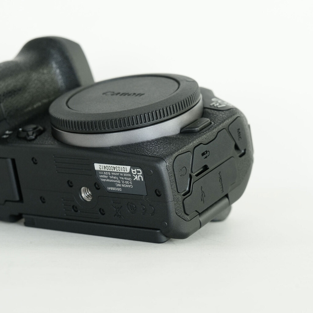 Canon EOS R7 Canon EOS R7