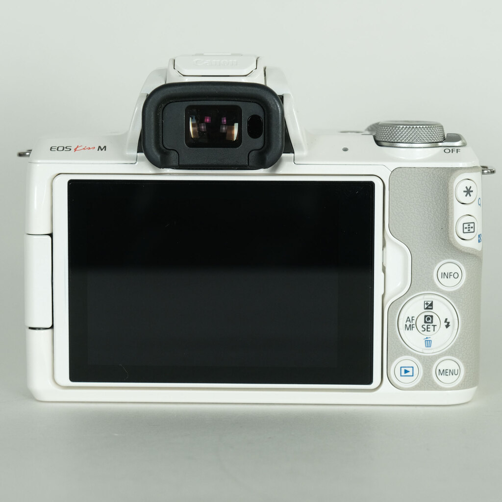 Canon EOS Kiss M Canon EOS Kiss M