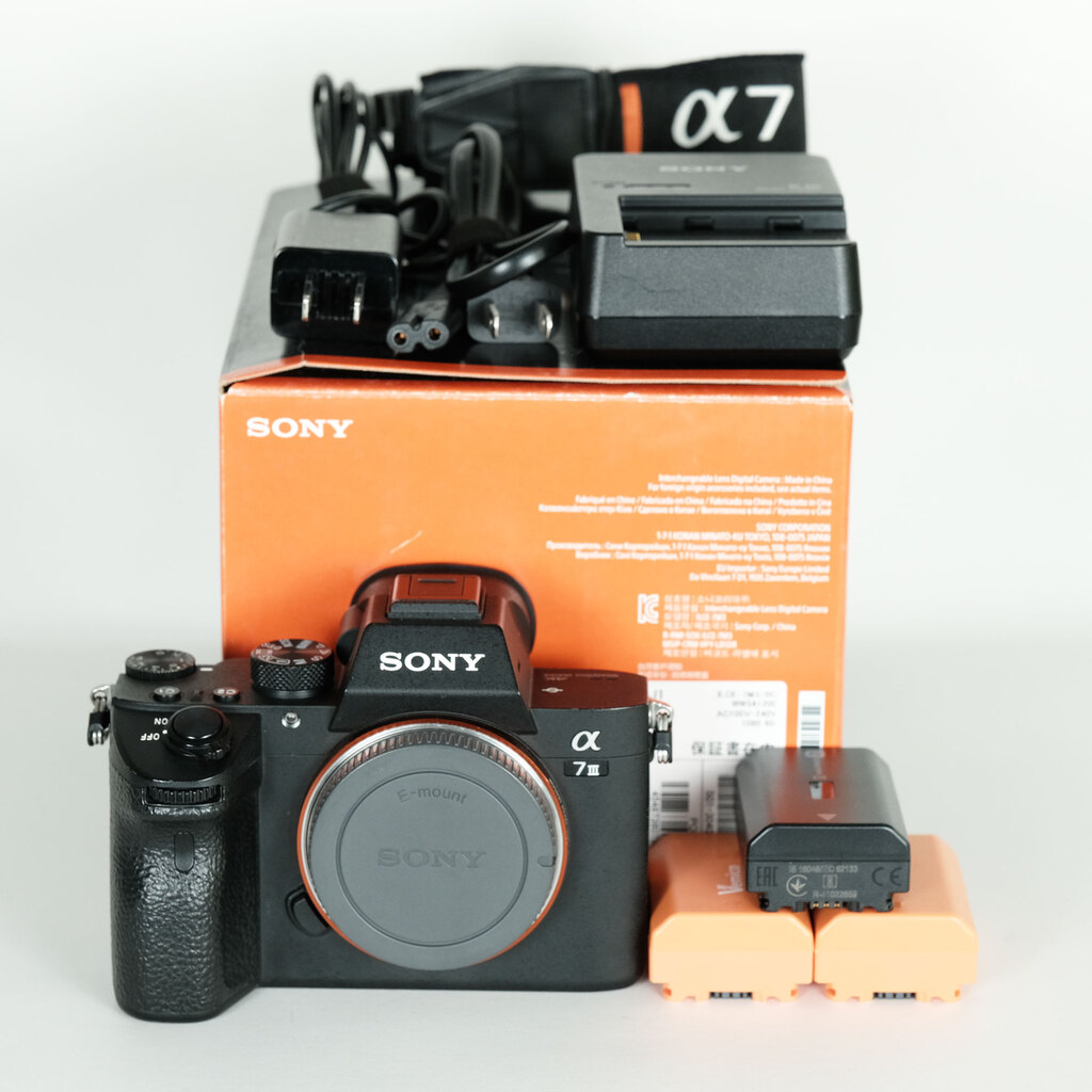 SONY α7 III(ILCE-7M3) SONY α7 III(ILCE-7M3)