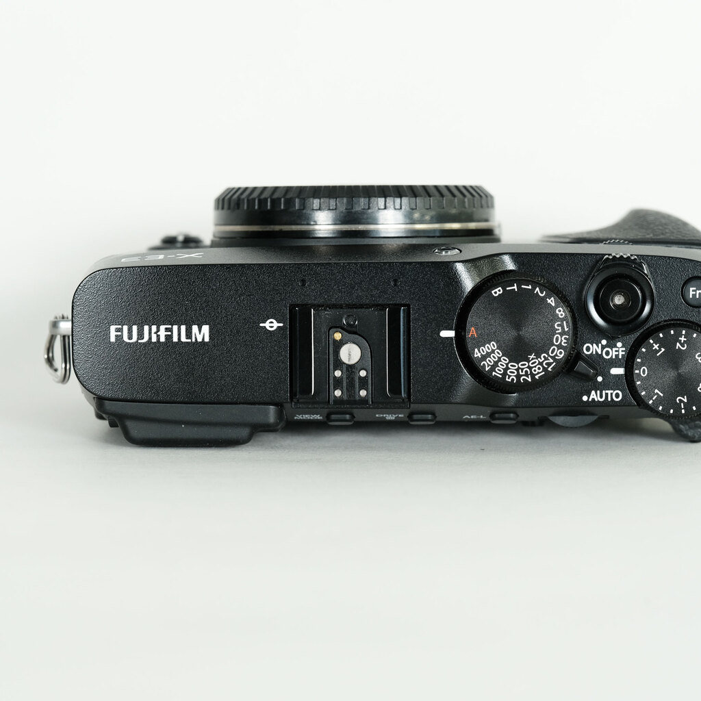 FUJIFILM X-E3 FUJIFILM X-E3