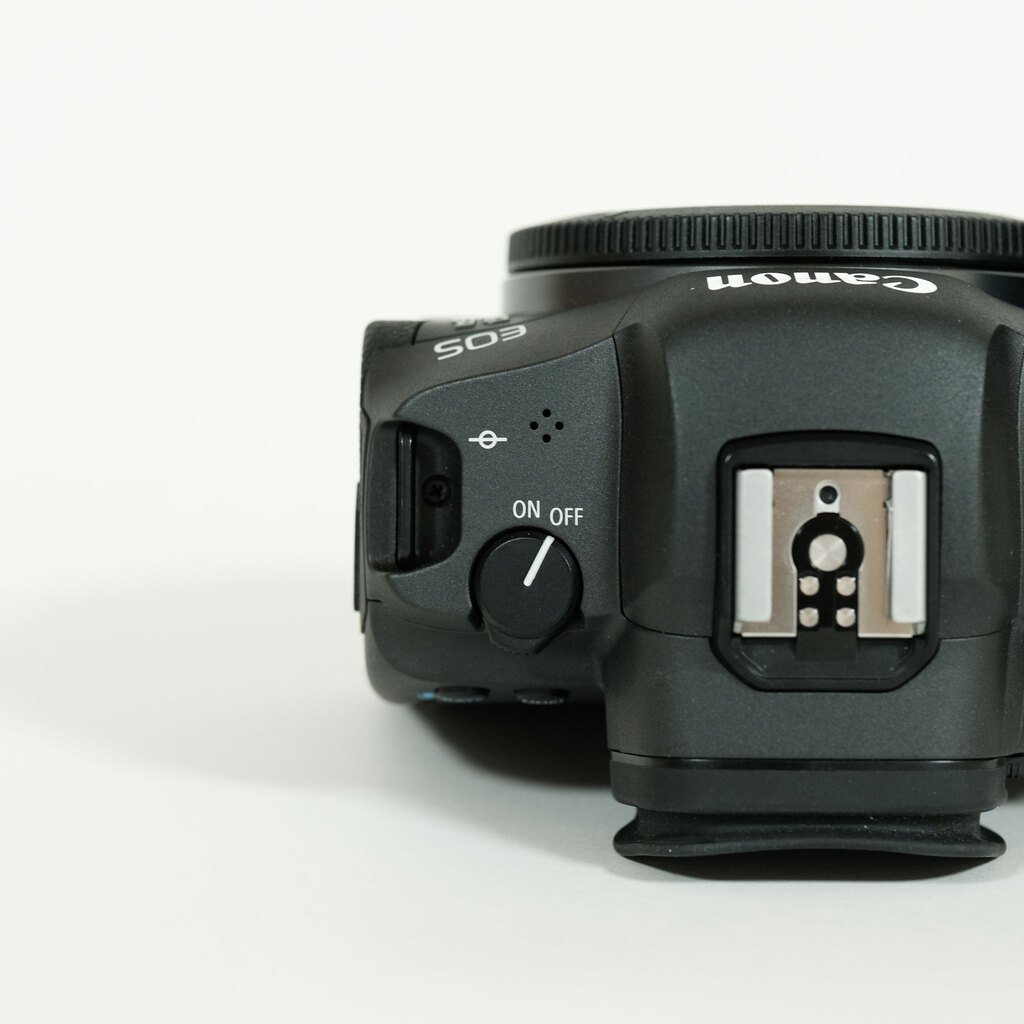 Canon EOS R5 Canon EOS R5