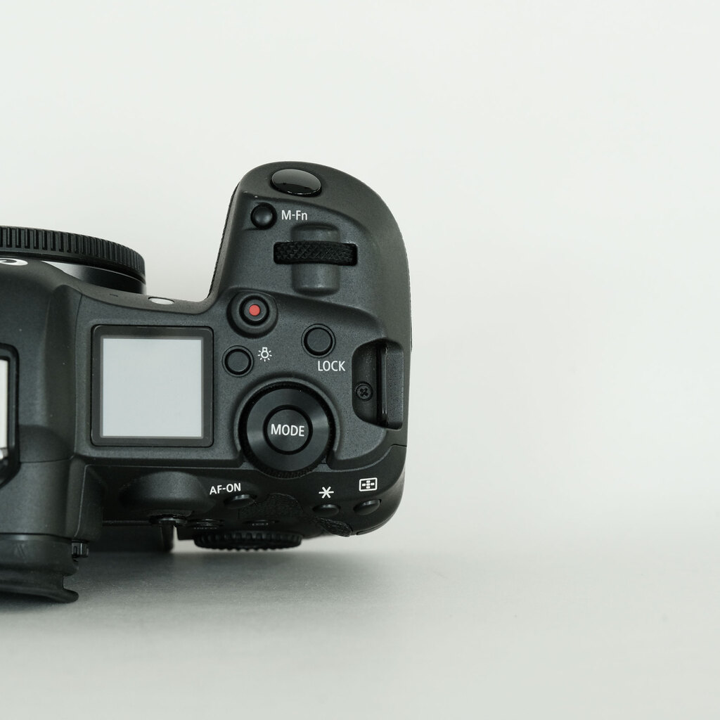 Canon EOS R5 Canon EOS R5