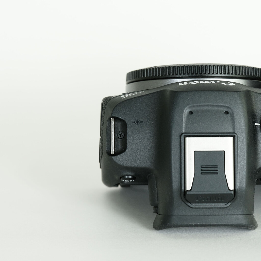 Canon EOS R7 Canon EOS R7