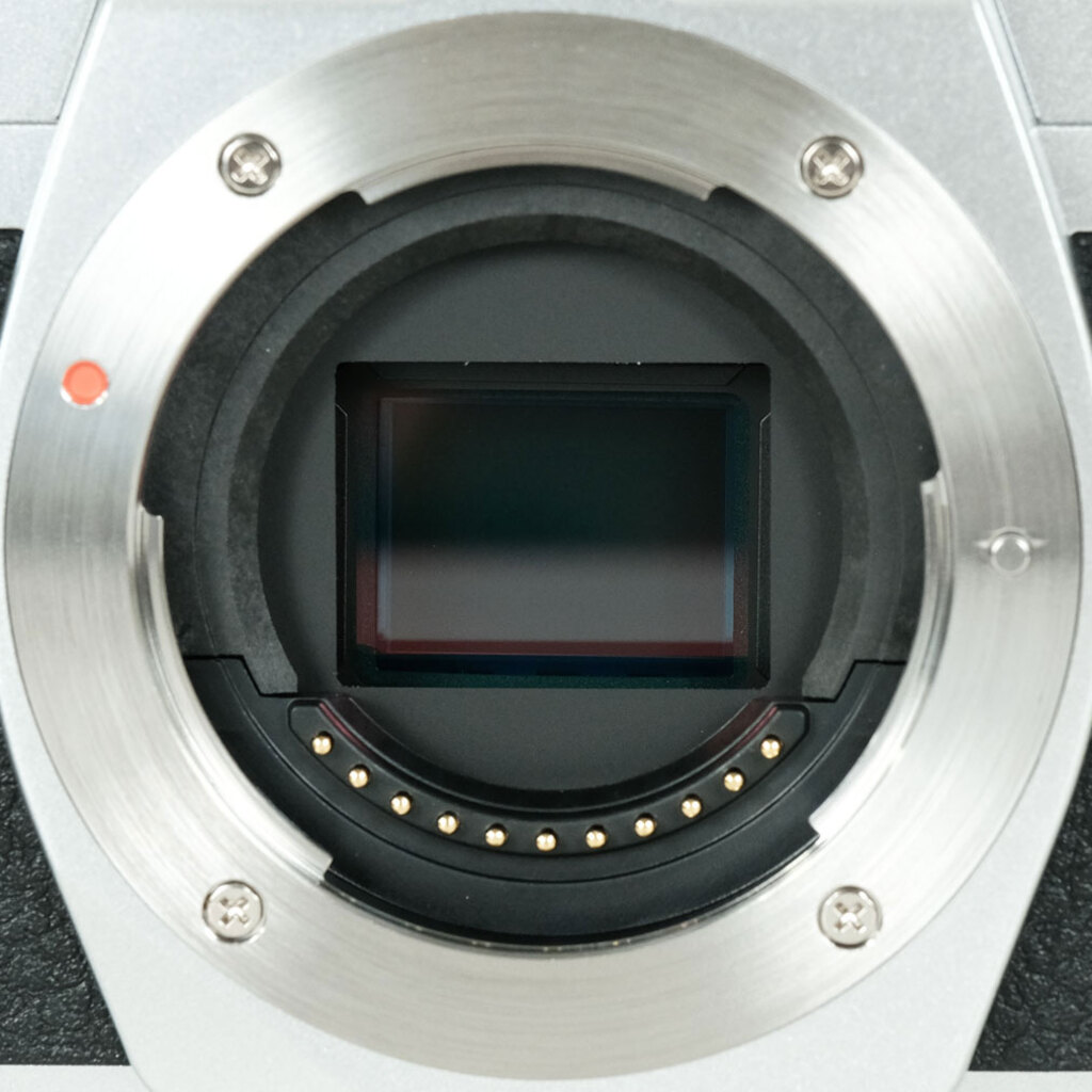 OLYMPUS OM-D E-M10 Mark IV