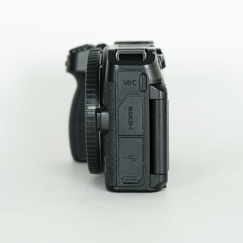 Nikon Z30の出品 | ONE SCENE（ワンシーン）