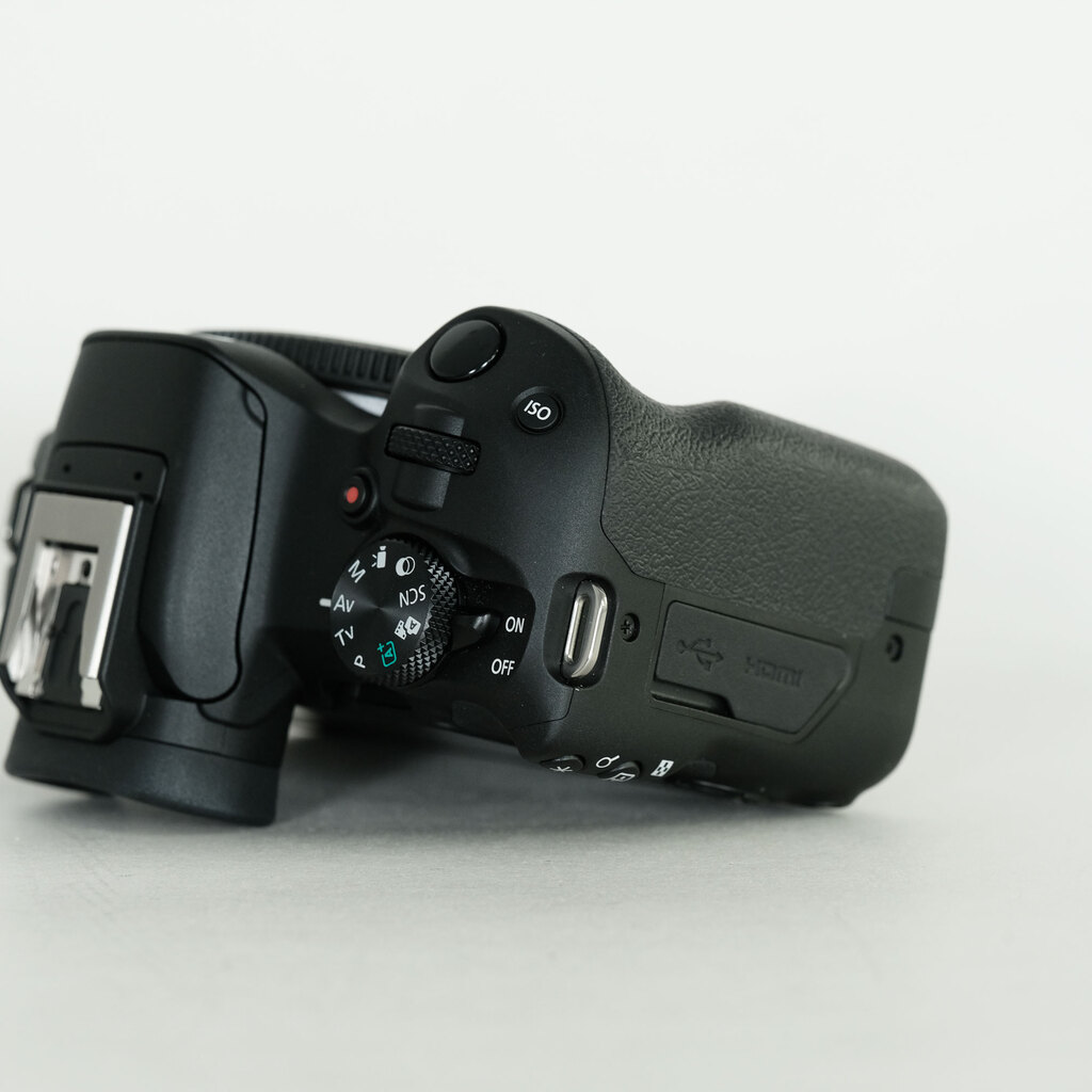 Canon EOS R50 Canon EOS R50