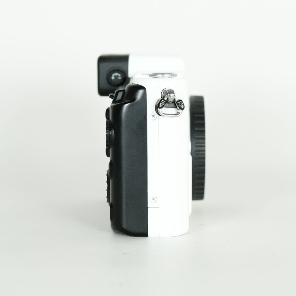 Nikon Nikon1 V1 ダブルズームキット ホワイト Nikon Nikon1 V1 ダブルズームキット ホワイト