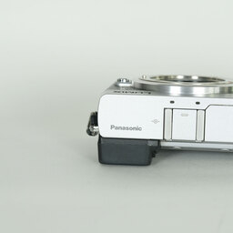 Panasonic LUMIX DMC-GX7MK2 ボディ シルバー Panasonic LUMIX DMC-GX7MK2 ボディ シルバー